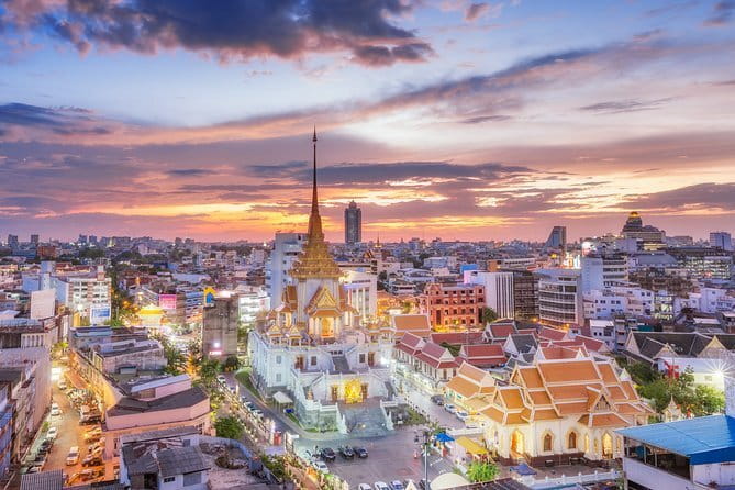 Bangkok Temples Tour Including Reclining Buddha at Wat Pho without Hotel Pick Up - Three Bangkok temples, one useful first look