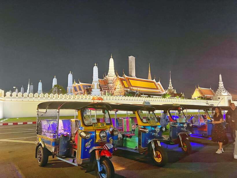 Bangkok Tuk-Tuk by Night with Chinatown Street Food Meal - Why Bangkok after dark works so well