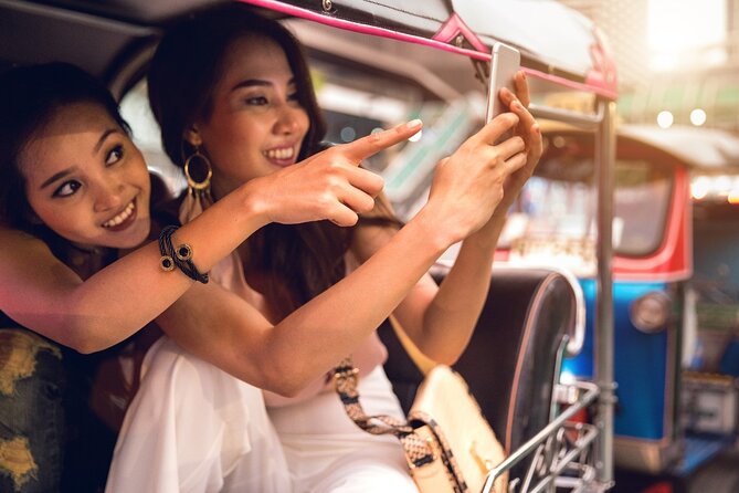 Bangkok Tuk-Tuk Tour by Night with Chinatown Street Food Meal - A lively first look at Bangkok after dark