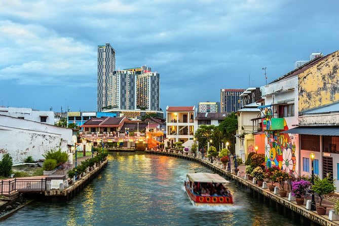 Bangkok Tuk Tuk Walk & Temple Tour With Wat Pho, Arun & Traimit - Starting with Wat Pho and the Reclining Buddha