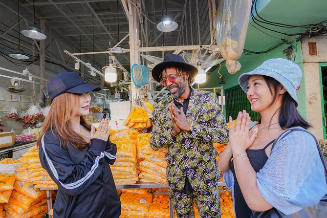 Bangkok Wat Pho and Flower Market Historical Walking Tour - Breakfast with Hainanese chicken rice or noodles