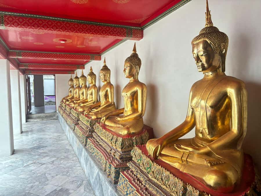 Bangkok: Wat Pho and Wat Arun Guided Walking Tour (2 Hours) - Key points at a glance