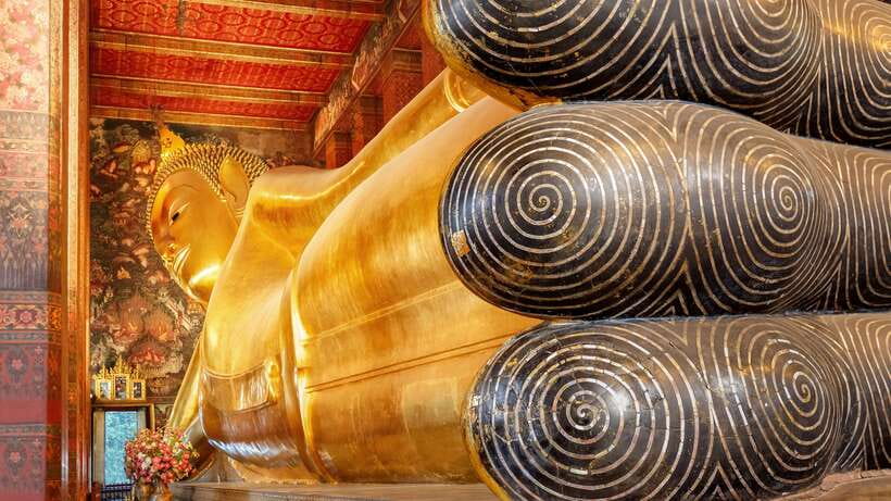 Bangkok: Wat Pho and Wat Arun Guided Walking Tour - Dress respectfully and pack sensibly