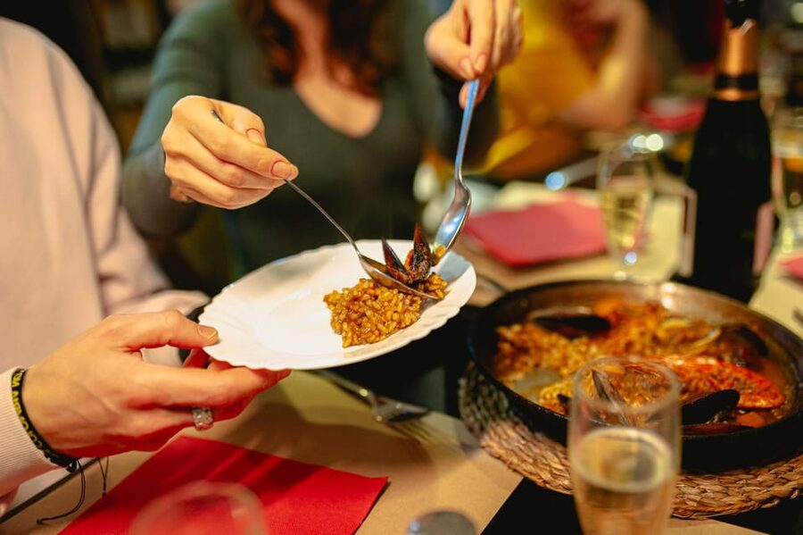 Barcelona: El Born Food Walking Tour with Tapas and Drinks - Stories from Roman Barcelona to Catalan cuisine