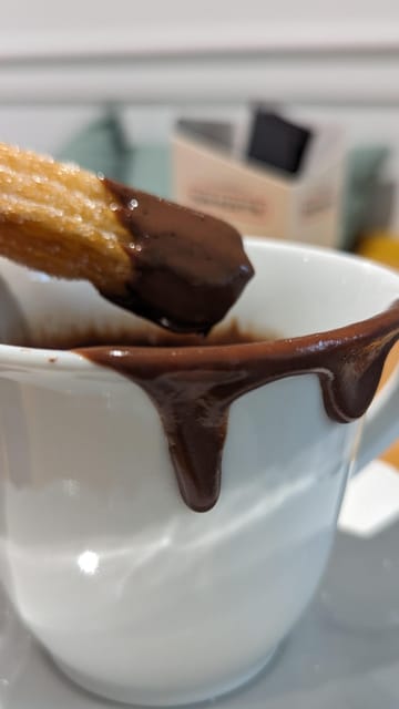 Barcelona: Experience the Best Churros with Hot Chocolate - The six-piece tasting, explained