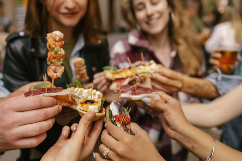 Barcelona: Food Walking Tour with Tapas and Wine - Key points to know before booking