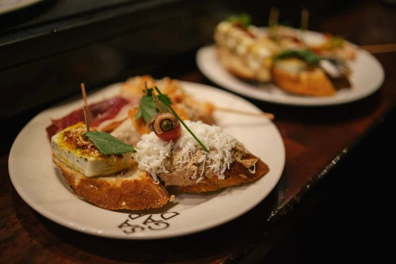 Barcelona: Food Walking Tour with Tapas and Wine - Wine, cava, vermouth, and alcohol-free choices