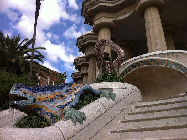 Barcelona Gracia Neighborhood Local Food & History Tour - Key points to know before booking