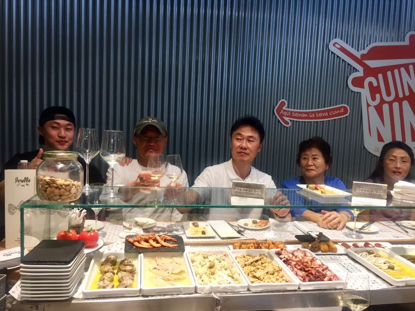 Barcelona Market Food Tour, Local & Artisanal Tastings - Guide quality and the small-group advantage