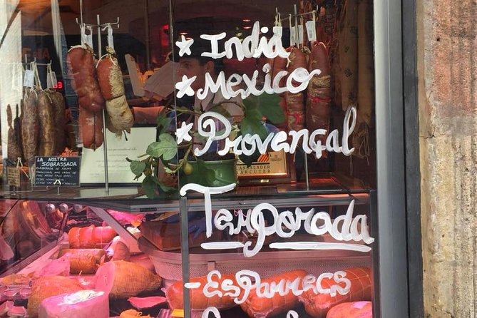 Barcelona Tapas Tour with a Local Foodie: Personalized & Private - Barceloneta: seafood, market culture, and first bites