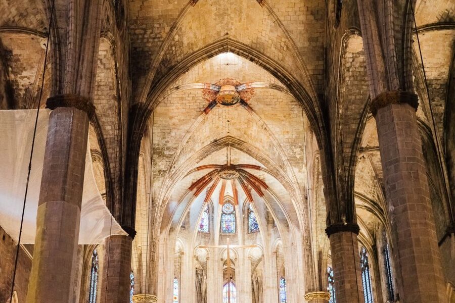 Barcelona: Tapas & Wine Private Walking Tour with Local Food - What the Guides Add