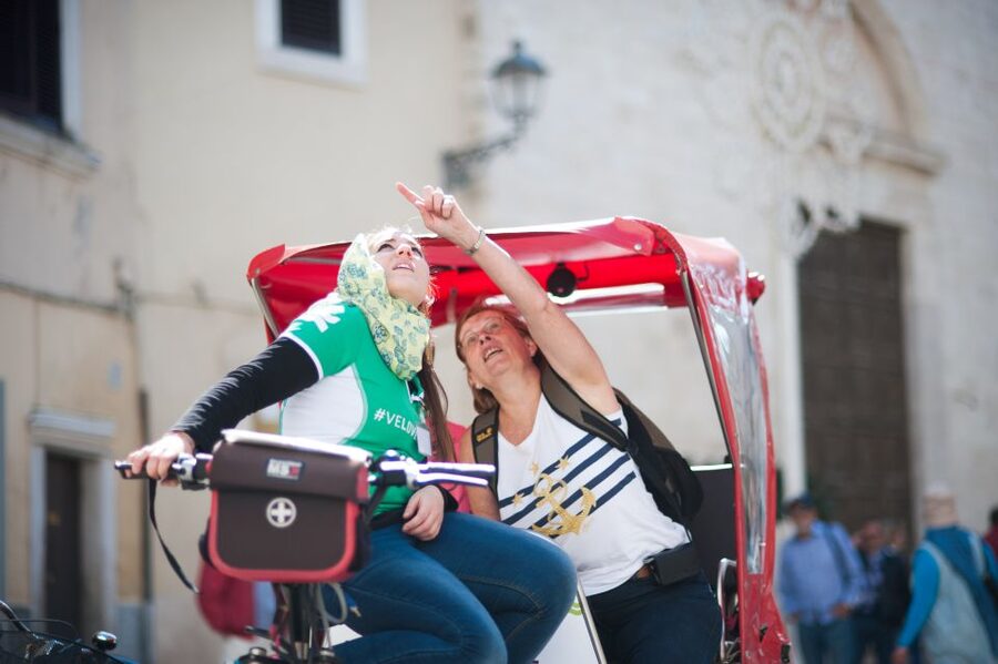 Bari: Rickshaw Street Food Tour - Sgagliozze, panzerotti, and the fried-food stop