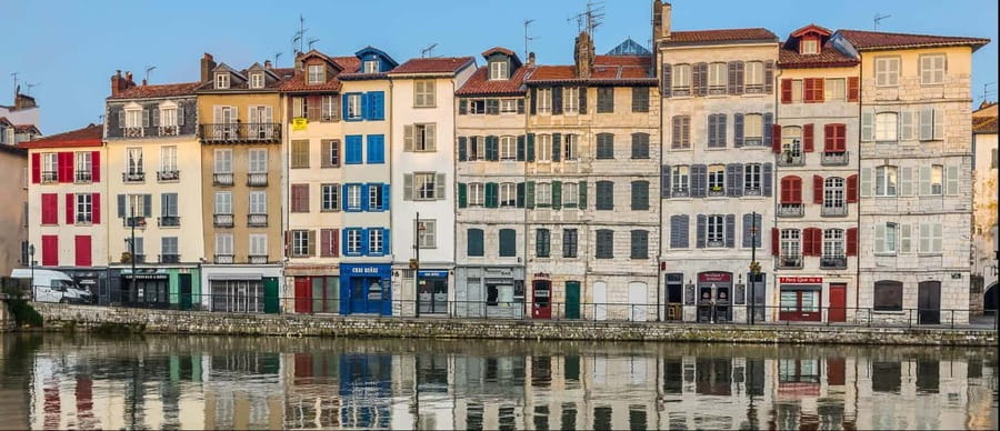 Bayonne: Guided Food Walking Tour (with Food and Drinks) - Starting at Place de la Liberté