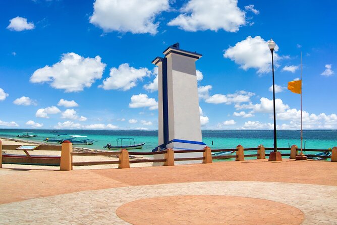 Beachside Tacos & Town Tour with Tequila Tasting From Cancun - The taco route: several fillings, different levels of quality