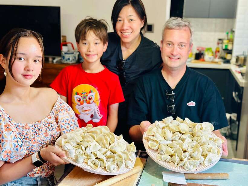 Beijing: Dumpling-Making Class with wet Market visit - From market bags to a Beijing family kitchen