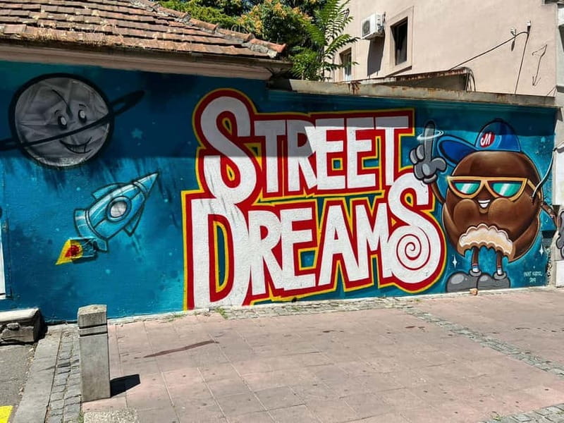 Belgrade: Street Food and Drinks Tour with 20+Tastings - Goulash, fish, truffles, and a wide tasting list