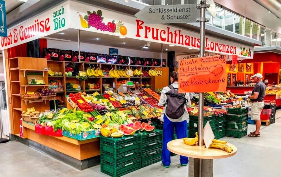 Berlin: Street Food Tour with 10 Tastings - Small details that can make the day easier