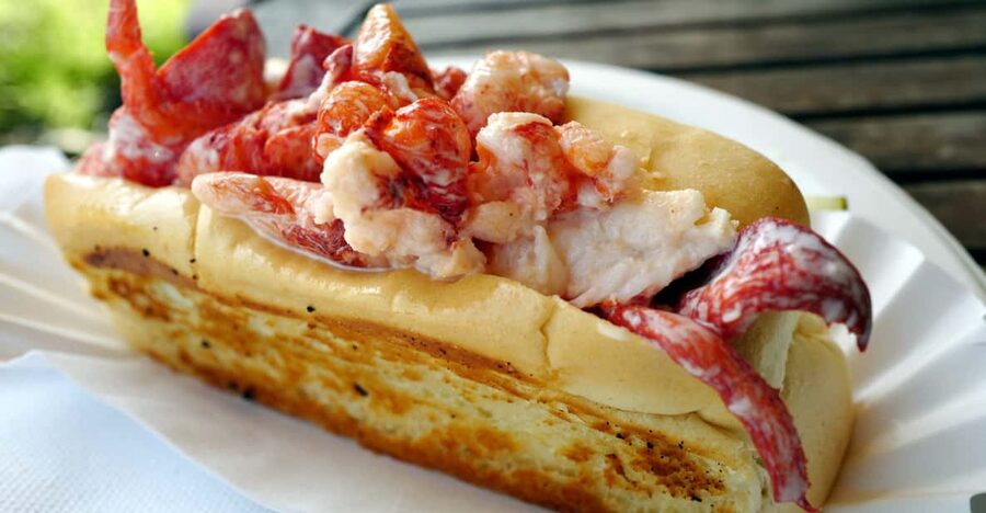 Best of Bar Harbor Food Walking Tour - Agamont Park and the walk toward the shore