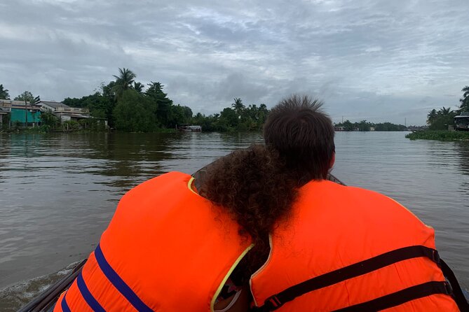 Boat tour on Mekong river see the sunset, small canal, Vegan dinner, street food - Why the late-afternoon timing works so well