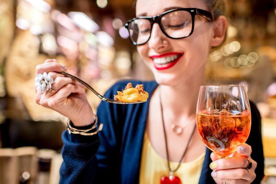 Bologna: Open Bus City Tour and Local Food Tasting - Should you book it?
