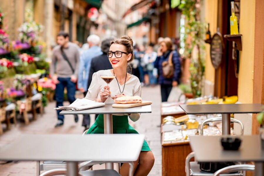 Bologna: Small Group Food market Walking Tour with Tasting - San Petronio, the Two Towers, and the Loggia of Merchants