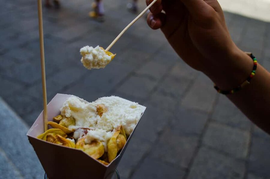 Bologna: Street Food Tour in the Historic Center - Fried tortellini and other seasonal surprises