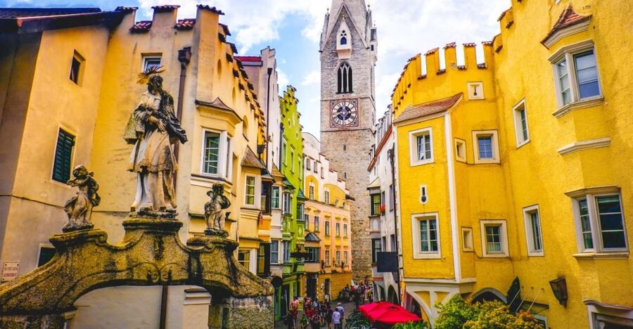 Bolzano: Private Street Food Walking Tour - Starting at Piazza Walther in Bolzano