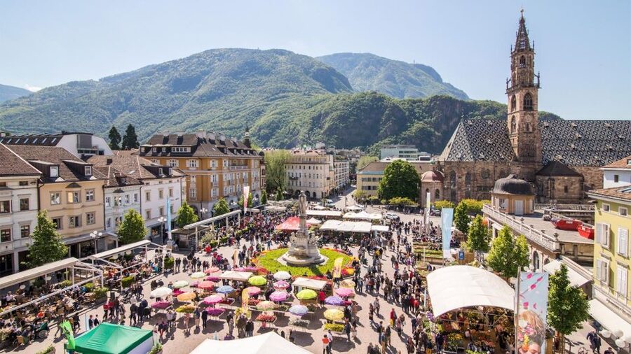 Bolzano: Private Street Food Walking Tour - Understanding Italian and South Tyrolean food