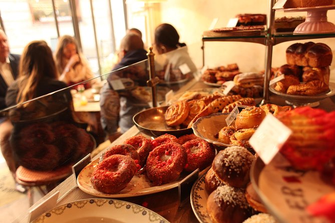 Bordeaux Historic and Gourmet Food Walking Tour - Two hours with Bordeaux’s wine-shaped past