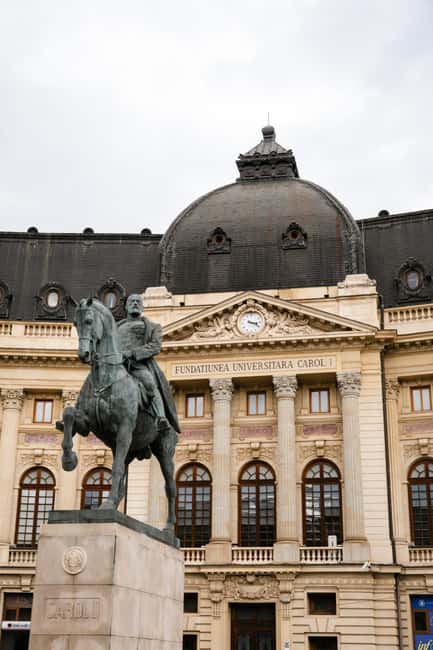 Bucharest: Local Food and History Tour - From central streets to Old Town