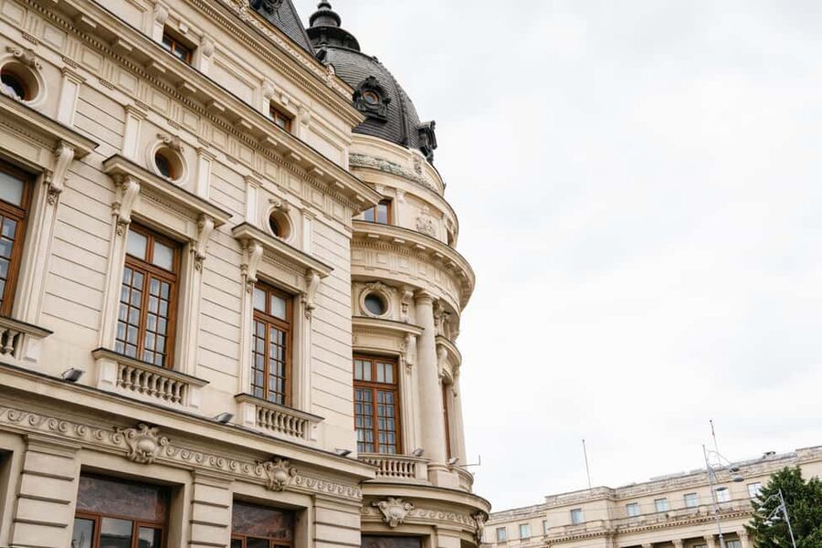 Bucharest: Local Food and History Tour - What the guides add