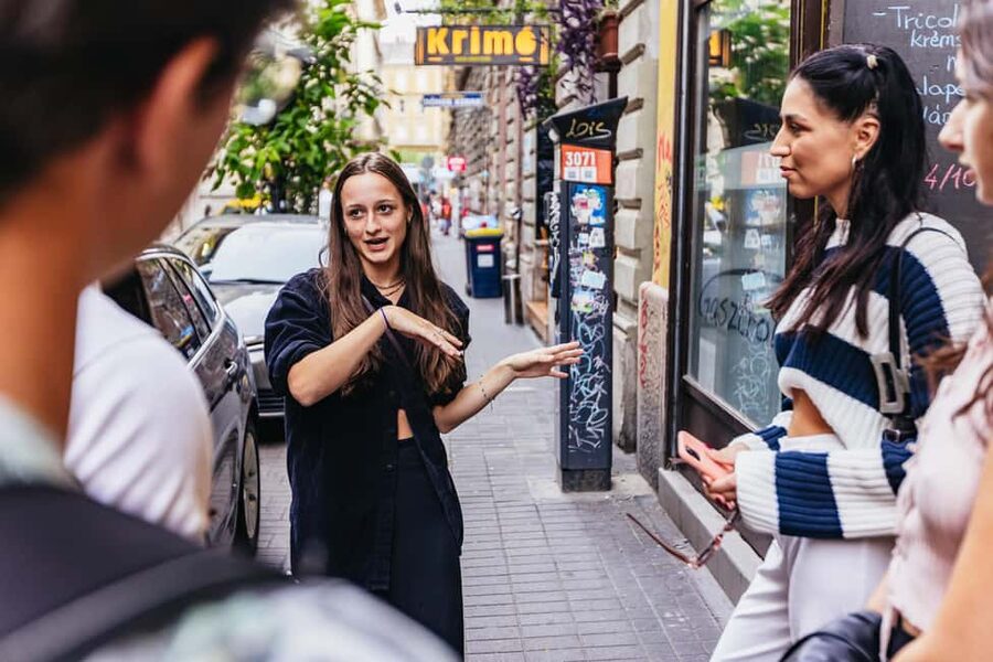 Budapest Food Walking Tour: Eat, Sip & Explore Like a Local - The guides make the difference