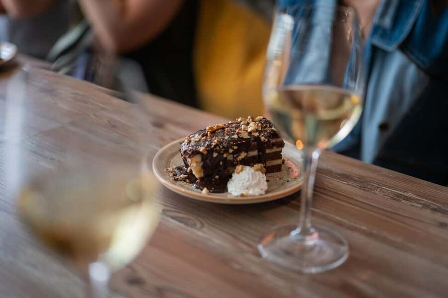 Budapest Guided Food Walking Tour with Drinks Included - When to book this Budapest food walk