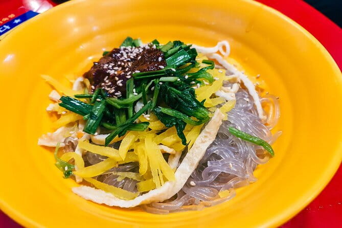Busan: Food Crawl with Fish Market, Soju Tents & Local Snacks - Starting with noodles at Bupyeong Kkangtong Market