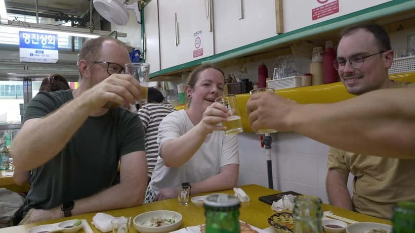 Busan: Food Market Tour, Smash Seafoods and Street Foods - Guides who make difficult ordering easy