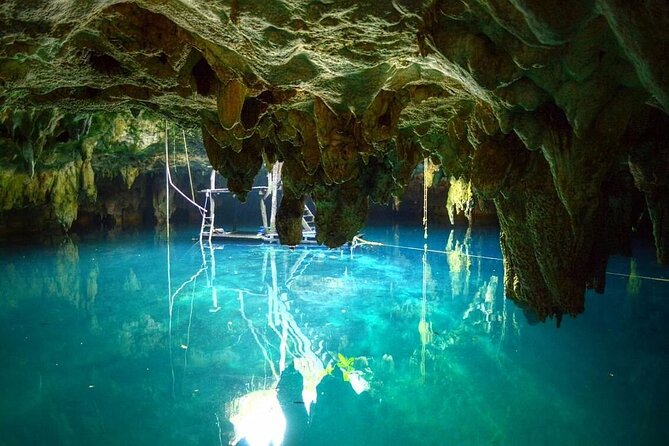 Cancun Guided Sightseeing with Taco Lunch & Cenote Experience - A 10-hour day beyond the hotel zone