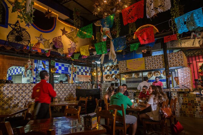 Cancun Local Experience: Taco and Beer Food Tour - Stop four: the legendary taco al pastor