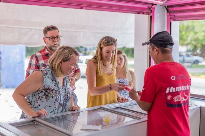 Cancún: Street Food, Local Market and Urban Art Tour - Dessert, fresh drinks, and the final Carlos Nader stop