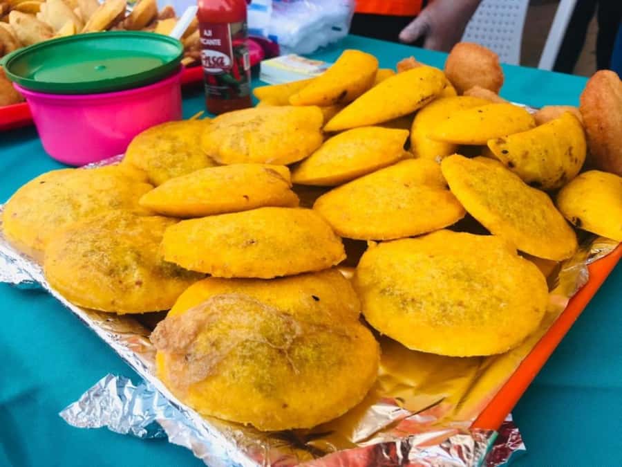 Cartagena: Street Food Tour with German or Italian Guide - Why this food walk works well in Cartagena