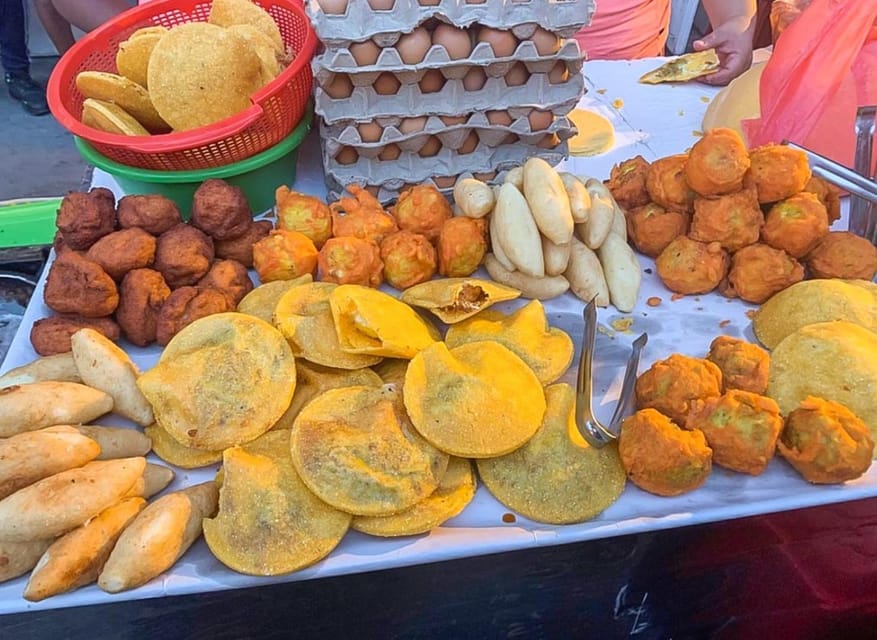 Cartagena: Street Food Tour with German or Italian Guide - Portal de Los Dulces and the African roots of cocadas