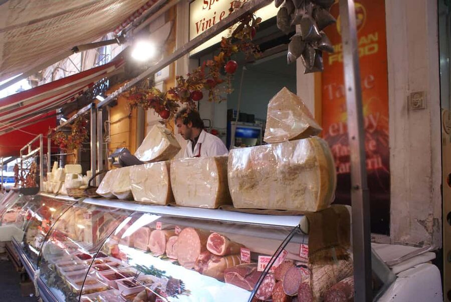 Catania: Guided Street Food Tour with Tastings - Key points to know before booking