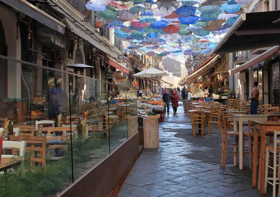 Catania: Guided Street Food Tour with Tastings - Via Crociferi and the walk through old Catania