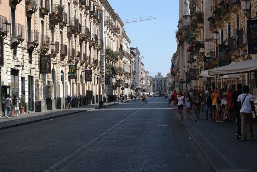 Catania: Guided Street Food Tour with Tastings - The final dessert: cannolo, cassatella, almond paste, or granita