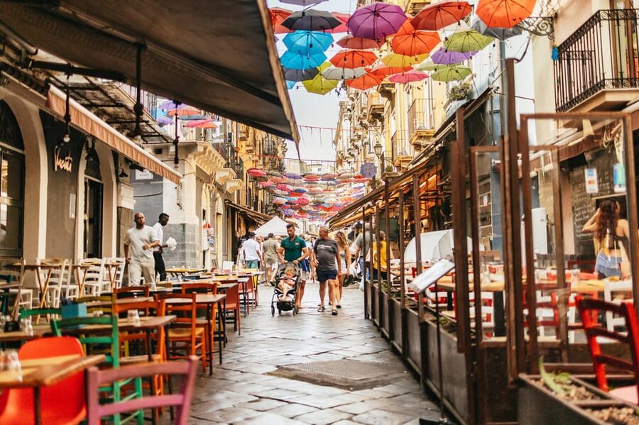 Catania: Guided Street Food Walking Tour - Cipollina and arancino, two essential Sicilian snacks