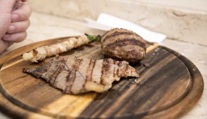Catania Street food tour by night - Starting on Via Crociferi at number 54