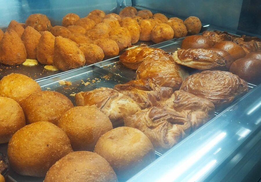 Catania Street Food Tour: Fish Market & City Centre - How much food do you really get?