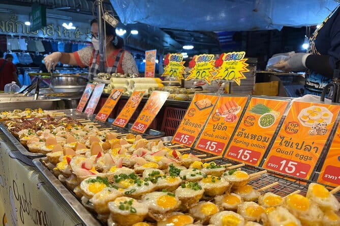 Chiang Mai - Doi Suthep Temple and Street Food Tour - Who should book this evening tour