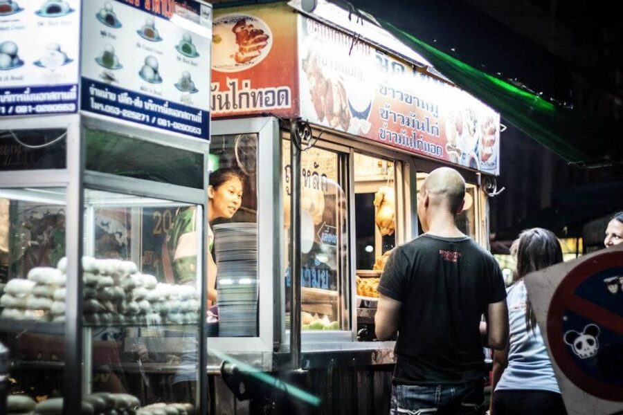 Chiang Mai: Evening Local Street Food Market Tour - Key points to know before you book