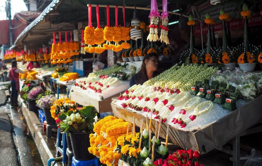 Chiang Mai: Local Food and Markets Guided Walking Tour - Key points at a glance