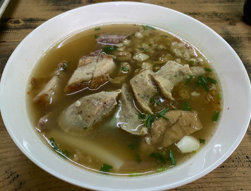Chiang Mai: Local Food and Markets Guided Walking Tour - Sweet steamed dumplings at Lung Khajohn Wat Ket